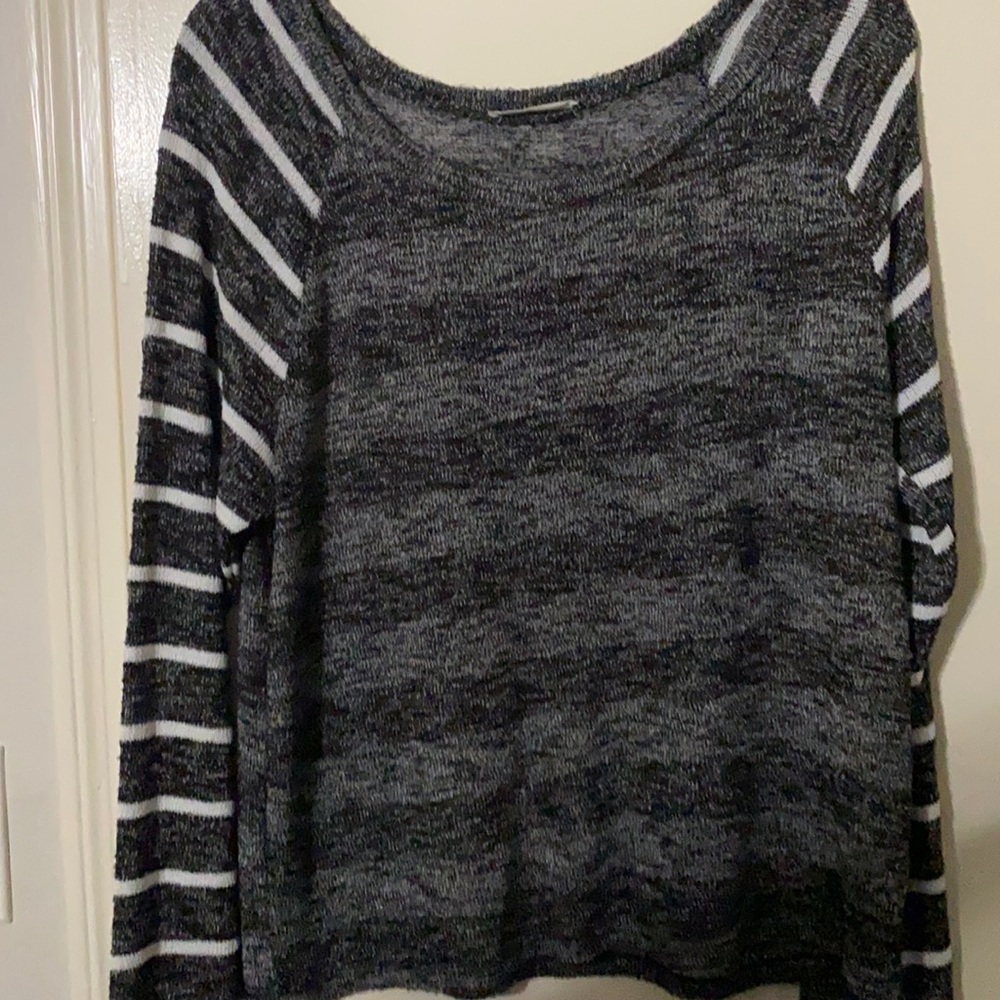 Maru Striped black and white Sweater